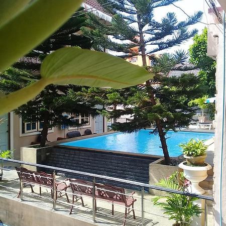 Ban Tyrol Hotel Patong Kültér fotó