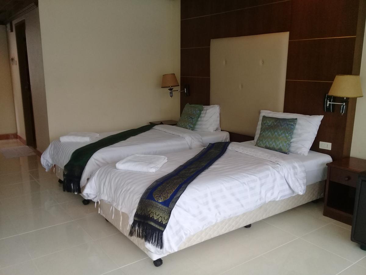 Ban Tyrol Hotel Patong Kültér fotó