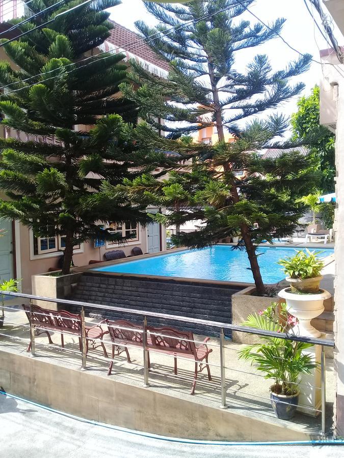 Ban Tyrol Hotel Patong Kültér fotó
