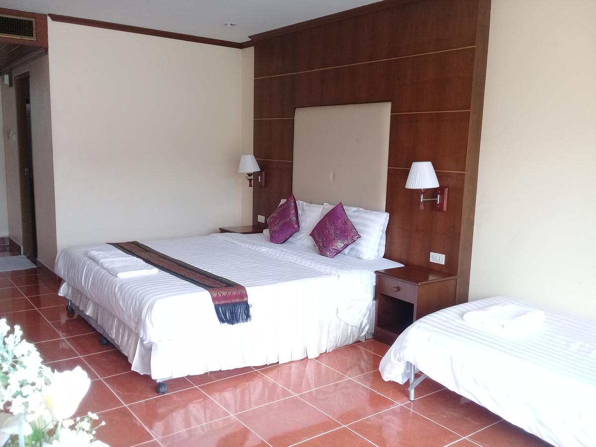 Ban Tyrol Hotel Patong Kültér fotó