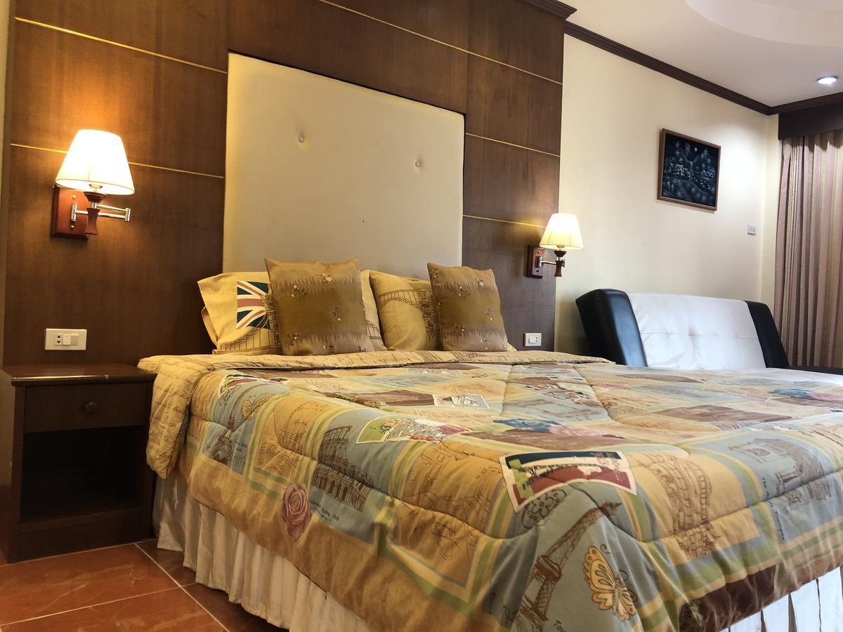 Ban Tyrol Hotel Patong Kültér fotó